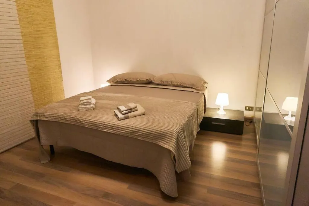 Interno 20 La Casetta A Magliana Stazione Rome 0*,  Italy