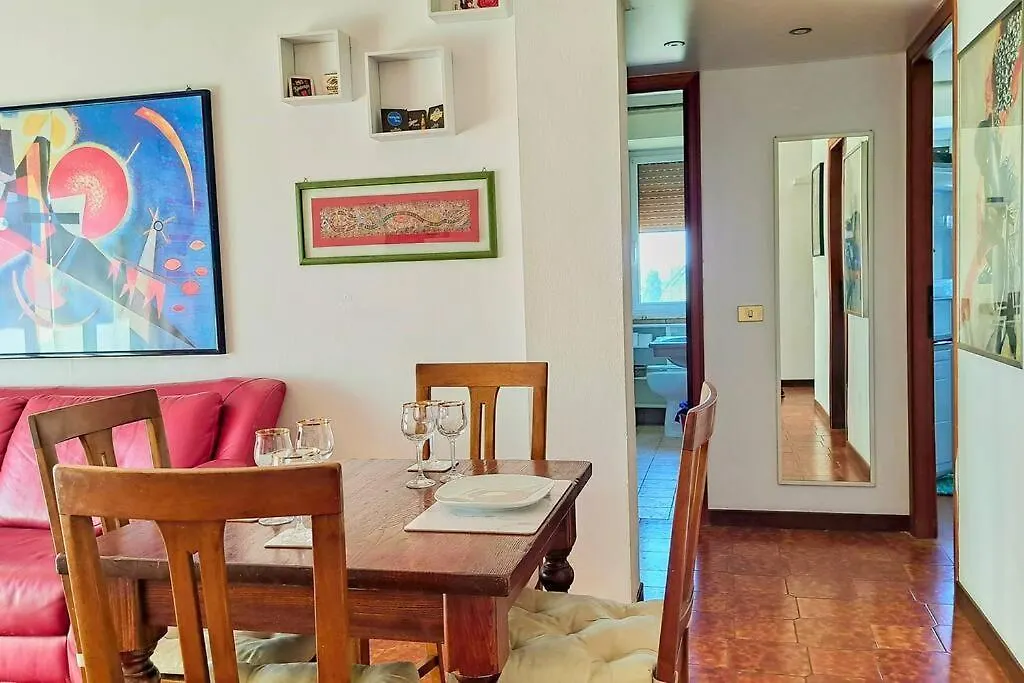 רומא Interno 20 La Casetta A Magliana Stazione